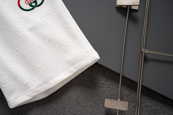 ブランドハーフパンツ角部分ディテール